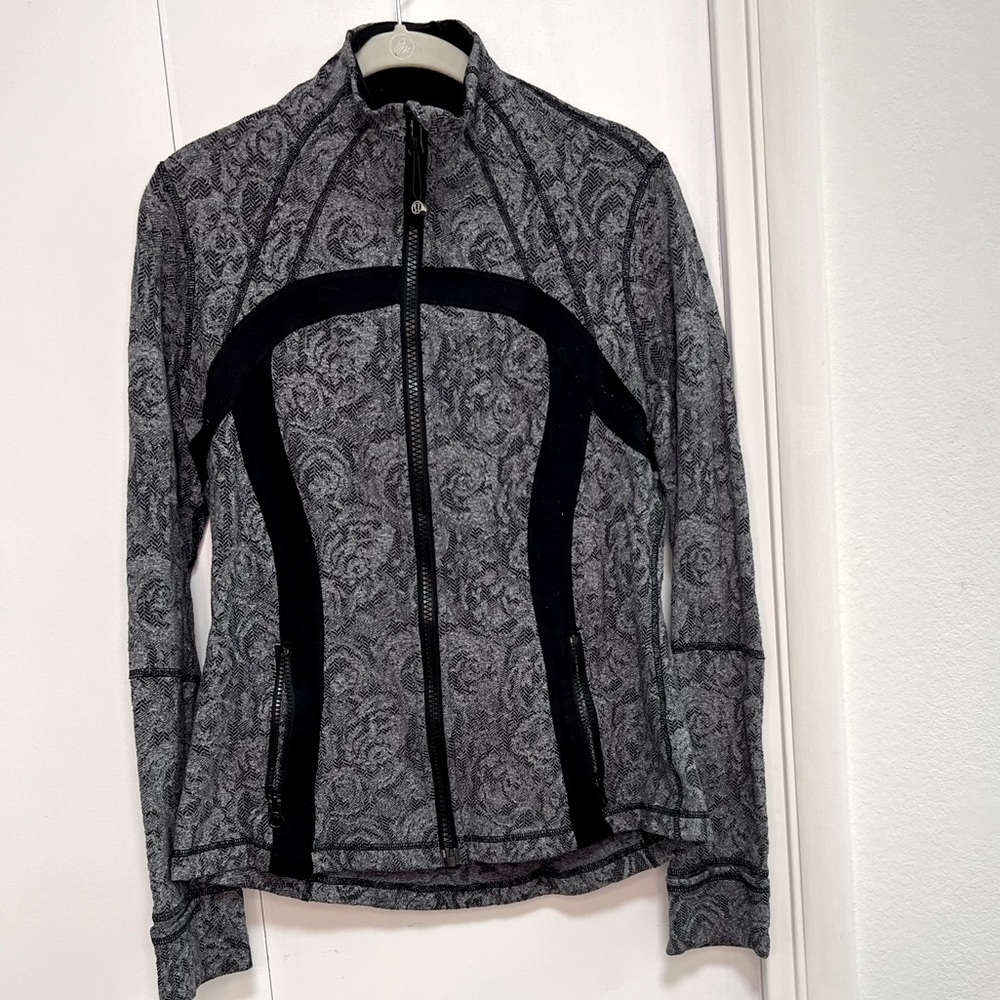 Lululemon zip up